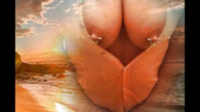 XXX بدون ثبت نام یک تقلید مسخره امیز از فرشتگان فیلم سوپر گی چارلی,دختران,سرگرم کننده